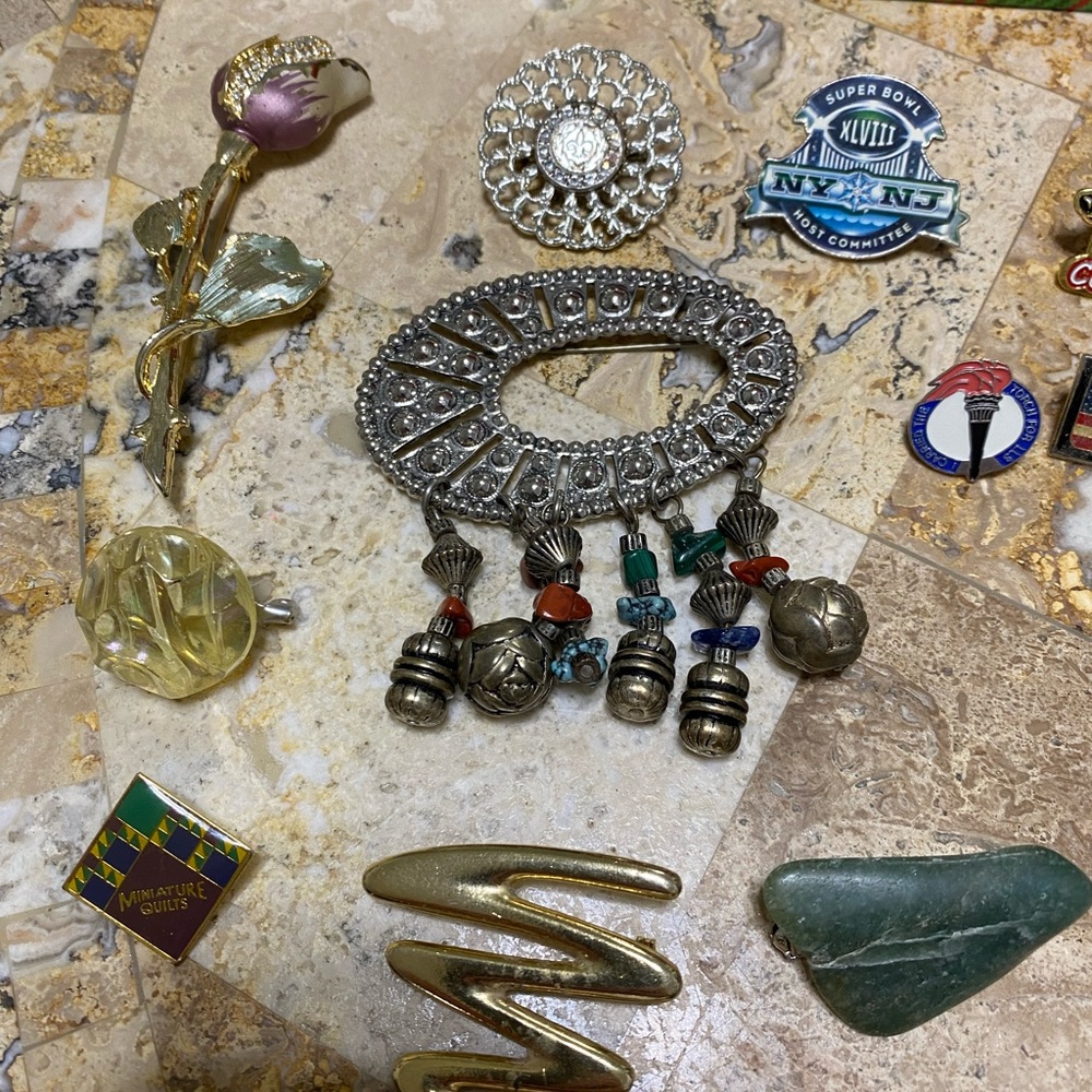 65 Pin/Brooch Collection - Picture 2 of 7